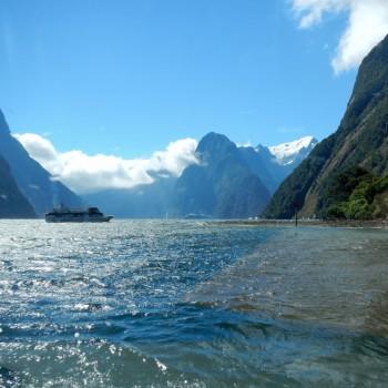 milford sound mitre peak