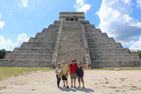 chitzen Itza Pyramid